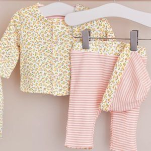 Boden 0-3 Girl reversible 3pc set sweater hat pant